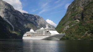silver whisper