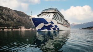 YP 2019 1016 PN Ship Tender 1824 CMYK TB 1 002