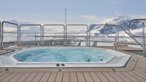 SilverEndeavour Whirlpool 0661