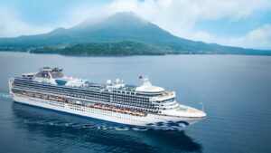 Diamond Princess vor Kagoshima c Princess Cruises