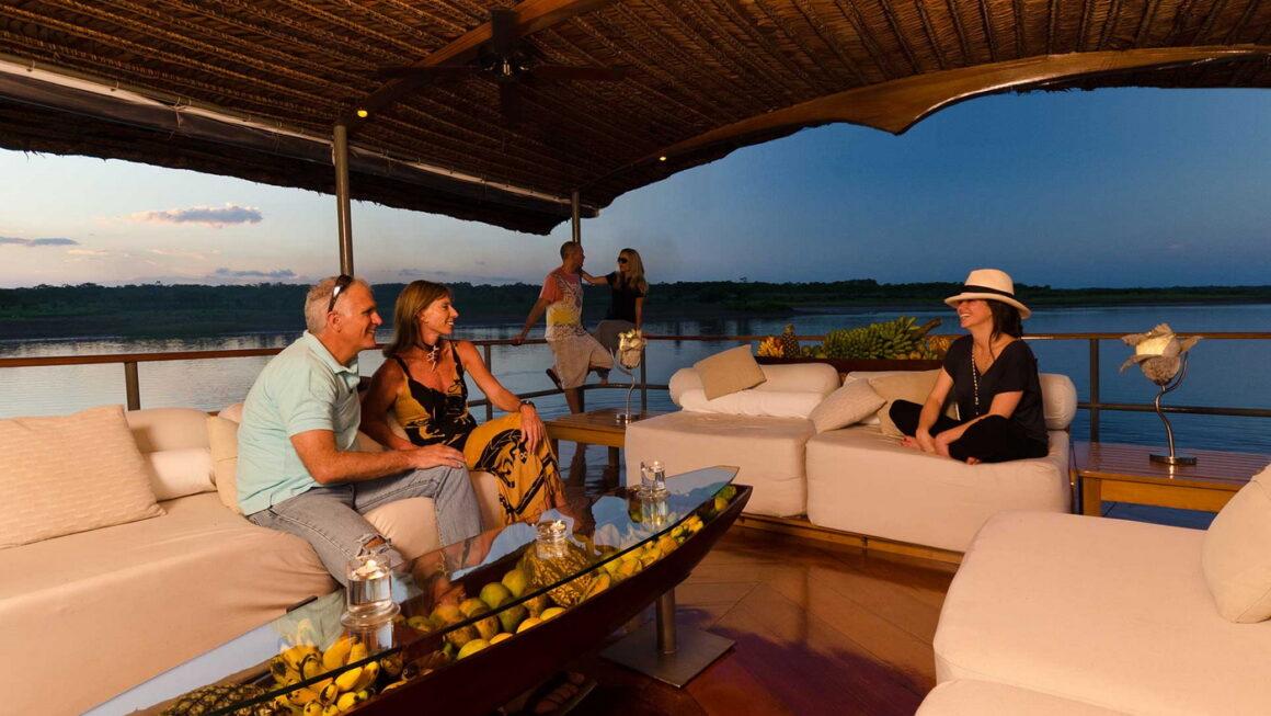Delfin I c Delfin Amazon Cruises 2
