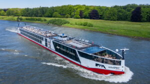 nickoSPIRIT c nicko cruises