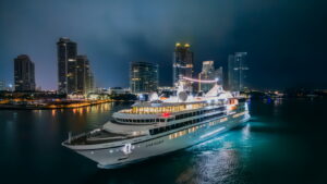 Star Seeker in Miami c Windstar Cruises