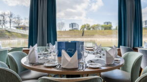 Rhein Melodie Panorama Restaurant c nicko cruises
