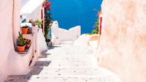 Treppe in Santorin c Ryan Spencer via Unsplash