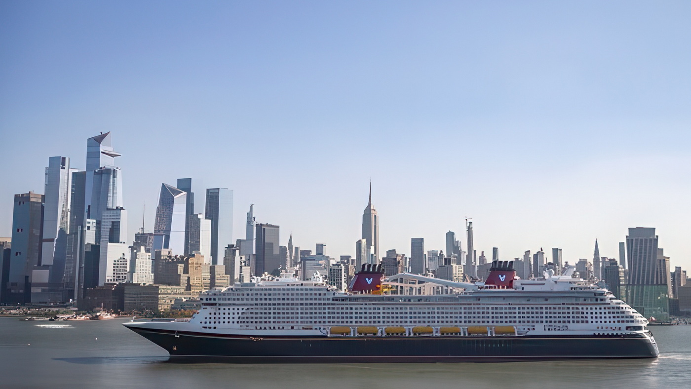 Schiff von Disney Cruise Line vor New York c Disney