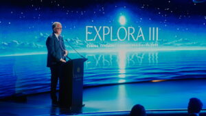 Taufe der Explora II Pierfrancesco Vago c Explora Journeys