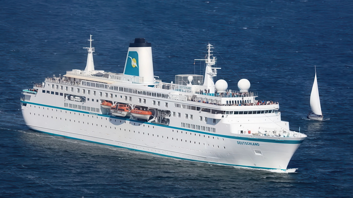 MS Deutschland c Phoenix Reisen