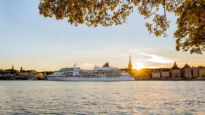 MS Europa in Stockholm c Hapag Lloyd Cruises