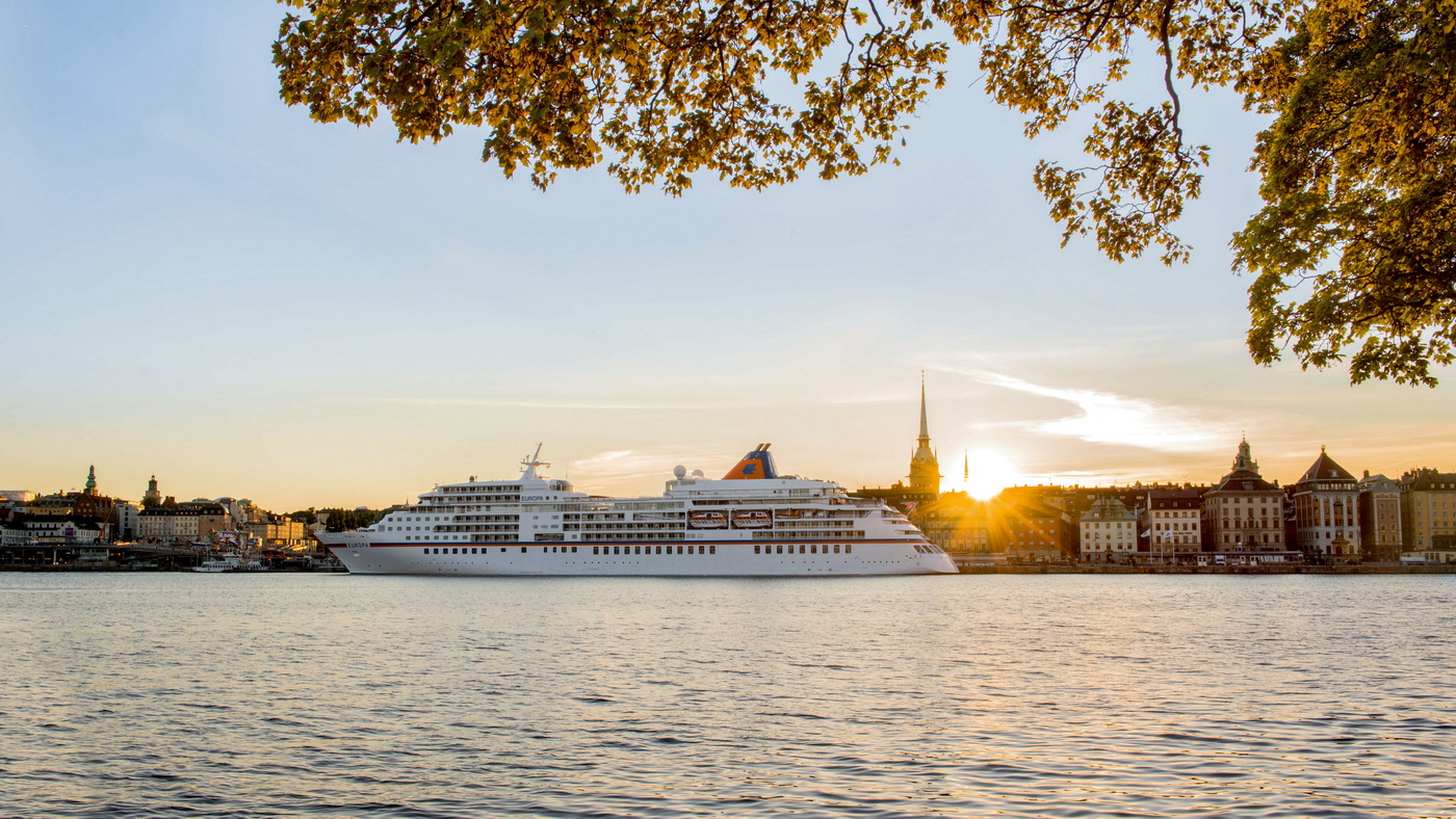 MS Europa in Stockholm c Hapag Lloyd Cruises