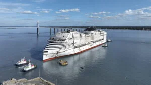 MSC World Atlantic Aufschwimmen c MSC Cruises 3