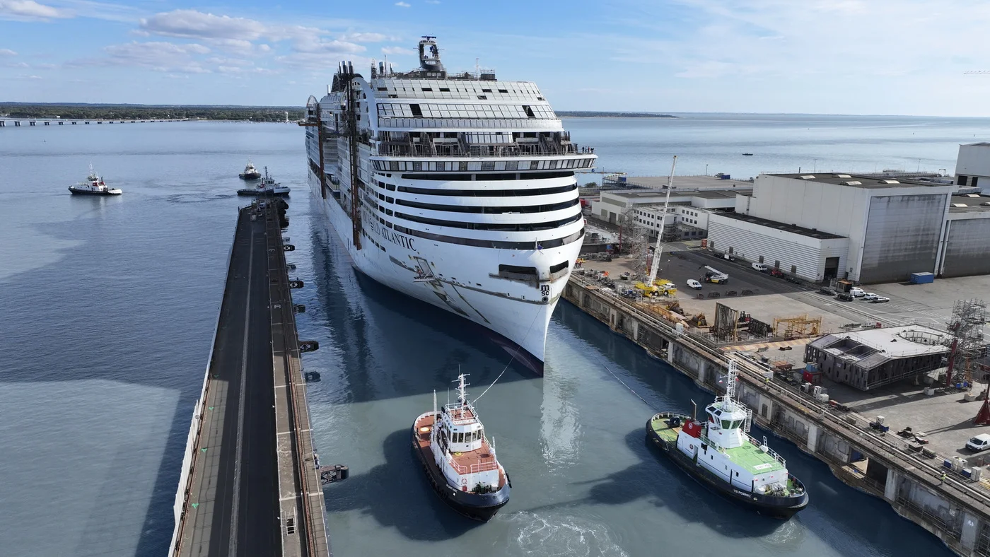 MSC World Atlantic Aufschwimmen c MSC Cruises
